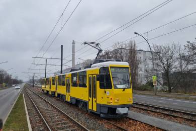 Zwischenstopp in der Zwichenendstelle S-Bhf Friedrichsfelde Ost