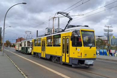 Überführung der Wagen 4508 und 984