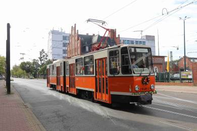 Gruppenfoto vor dem ATZ (4508) auf dem Betriebshof Lichtenberg